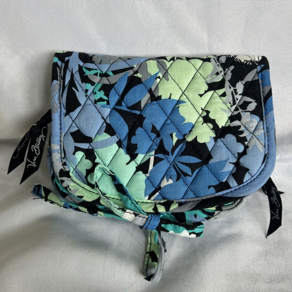 Vera Bradley Make Up Jewelry Travel Case Camo Floral Pattern